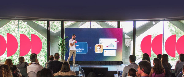 IA, leadership et l'argent avec Telefónica, Mandarin Oriental, HubSpot et plus en Sommet factoriel 2025
