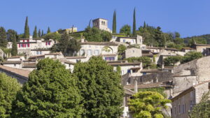 Baignade en rivière sauvage et panoramas grandioses : l'évasion depuis votre camping dans la Drôme