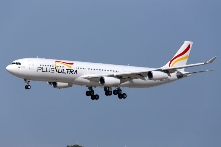 Vols Madrid-Cuba annulés par Cubana de Aviación après le départ de Plus Ultra